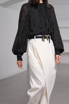 【9月中旬-9月末デリバリー予定】Rosie Mink Dot (全2色)画像