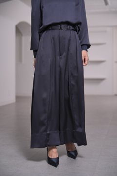 Fred Satin Navy画像