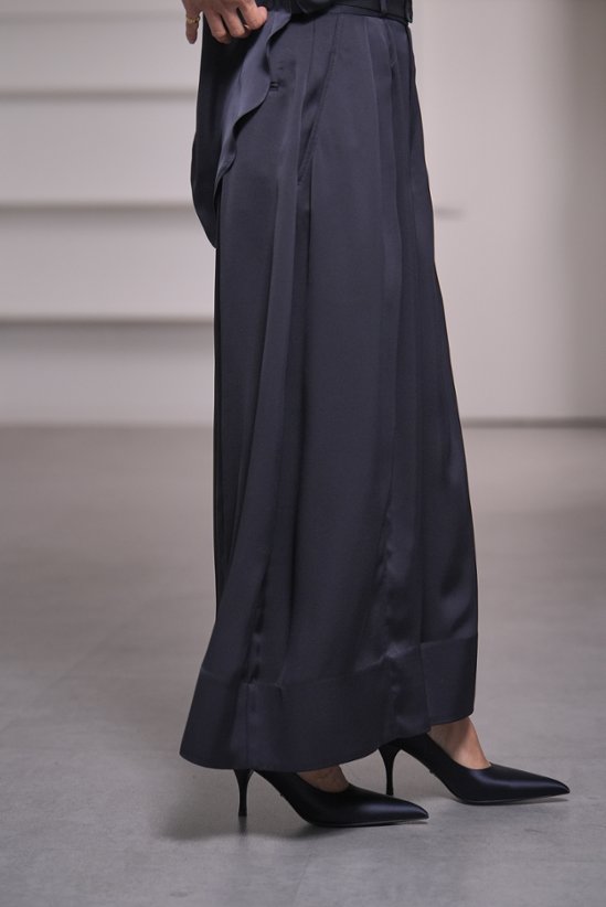 Fred Satin Navy画像