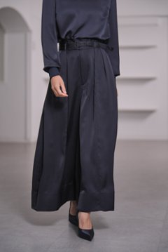 Fred Satin Navy画像