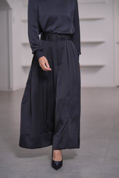 Fred Satin Navy画像
