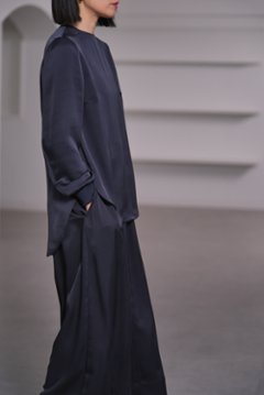 Fred Satin Navy画像