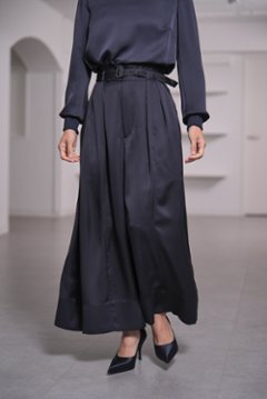 Fred Satin Navy画像