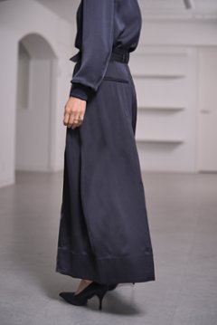 Fred Satin Navy画像