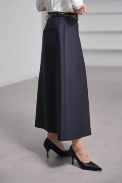 【11月上旬-11月中旬デリバリー予定】Giselle Silk Wool Navy画像