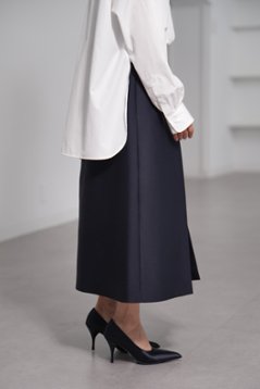 【11月上旬-11月中旬デリバリー予定】Giselle Silk Wool Navy画像
