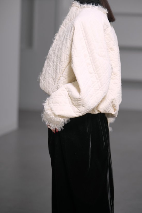 【11月中旬-11月末デリバリー予定】Neri Velvet Quilt Off White画像