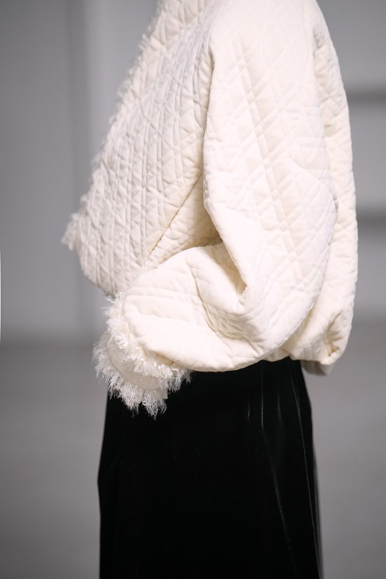 【11月中旬-11月末デリバリー予定】Neri Velvet Quilt Off White画像