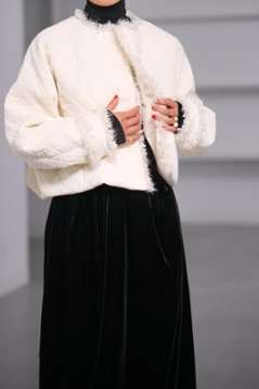 【11月中旬-11月末デリバリー予定】Neri Velvet Quilt Off White画像