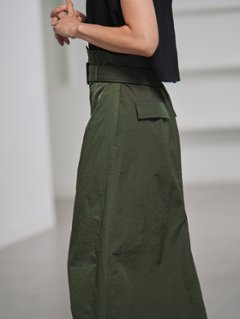 Edith Kahki画像