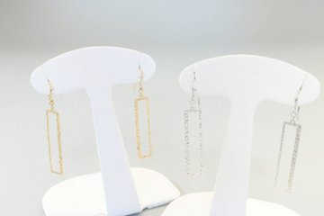 《SALE 20%OFF》華やかロングピアスの画像