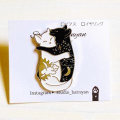 仲良し白黒猫ピンバッヂ*シルバーの画像