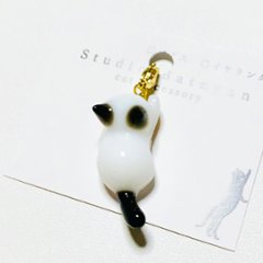 白黒猫チャーム画像