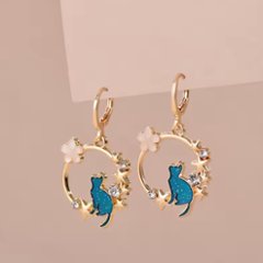 【1点】空を見上げる猫ピアス*ブルーの画像