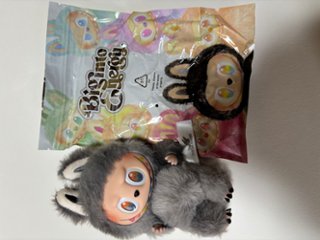 POP MART LABUBU Big into Energy ZIMOMO ラブブ シックレット グレー ぬいぐるみ キーホルダー付き画像