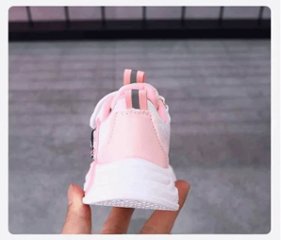 クロミちゃん ハローキティ 子ども 靴 短靴 スニーカー シューズ カジュアルシューズ 女の子ピンク パープル 2色 13.3cm-18.3cm 通園 通学 遠足 ハイキング ジョギング 旅行 送料無画像