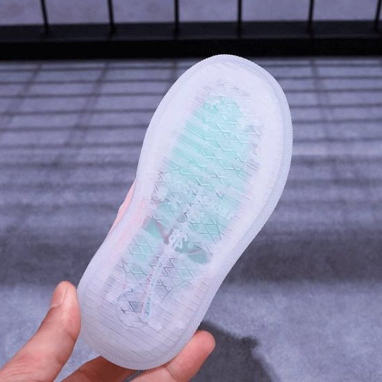 クロミちゃん マイメロディ ハローキティ LEDライト付き 光る靴 スニーカー 女の子用 ピンク パープル 2色 通園 通学 ジョギング 13-18cm画像