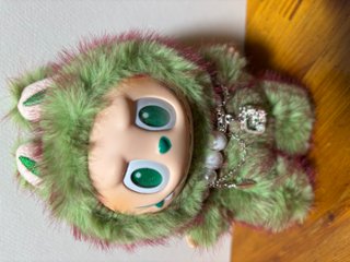 POP MART LABUBU キウィグリーン ジョン ぬいぐるみ キーホルダー付き 17cmの画像