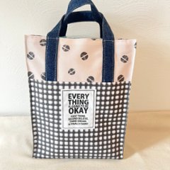 A4サイズ　立体トートバック画像