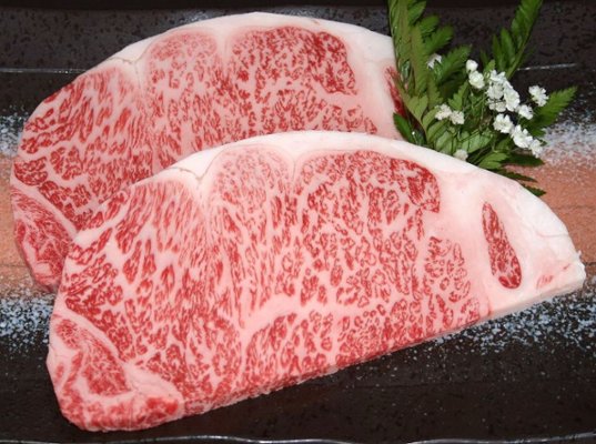 【お歳暮ギフト】 米沢牛 サーロイン ステーキ / ギフト包装でお送りします。の画像