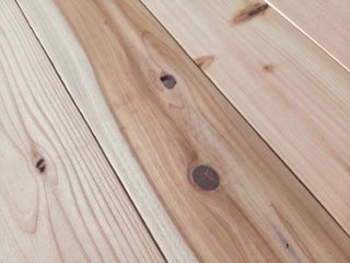 【0-5K-節穴あり】 杉足場板（新品） 5mm厚／基本仕上げ(1面磨き) [節穴あり]　厚5×幅135×長さ910mm　10枚入/セット（1.228平米）画像