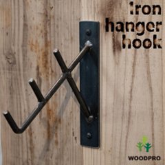 アイアン ハンガーフック 3連 3段 3着用 黒皮鉄 ワックス仕上げ 壁掛け 壁付け ハンガーラック 壁面収納 インダストリアル おしゃれ ブラック 黒 ウォールハンガー ディスプレイ コートフックの画像