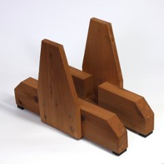 枠付きフェンス【４方枠】専用脚（２個入/１セット）◇国産杉　側面補強板付きＡ型 ※取り付けフェンス目安：高さ900〜1200ミリ [受注生産]の画像