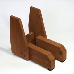 枠付きフェンス【４方枠】専用脚（２個入/１セット）◇国産杉 側面補強板付きB型 ※取り付けフェンス目安：高さ900〜1200ミリ [受注生産]の画像