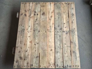 【パレット材-カラマツ】 パレット(古材) 20mm厚／基本仕上げ（2面磨き）／ 厚20×幅110〜120×長さ1100mm 10枚入/セット（1.32平米）【数量限定品】画像