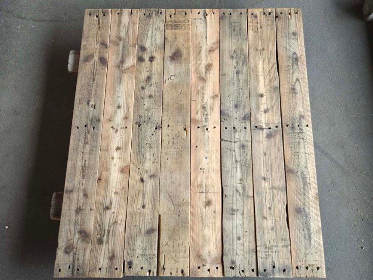 【パレット材-カラマツ】 パレット(古材) 20mm厚／基本仕上げ（2面磨き）／ 厚20×幅110〜120×長さ1100mm 10枚入/セット（1.32平米）【数量限定品】画像