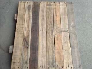 【パレット材-南洋材】 パレット(古材) 20mm厚／基本仕上げ（2面磨き）／ 厚20×幅110〜120×長さ1100mm 10枚入/セット（1.32平米）【数量限定品】画像