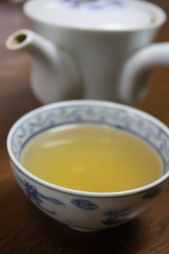 滋賀のおいしいドクダミ茶の画像