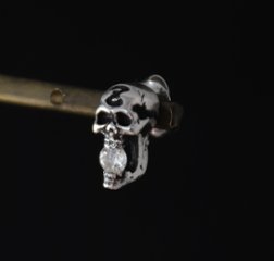 Skull Pierceの画像