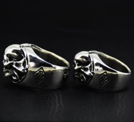 Round-Skull-Cross-Ring 画像