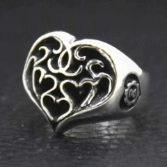 Round-Arabesque-Heart-Ring の画像