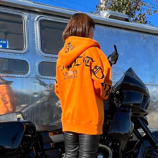 VM30th記念　Flapping Big logo embroidery hoodie (Orange)画像