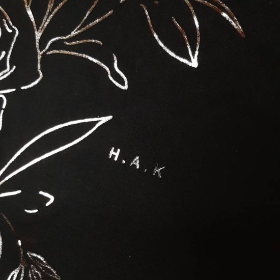 H.A.K 「エッジフローラ箔プリントTシャツ」0-1画像