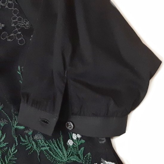 SUPER HAKKA「花舞う森辺刺繍チュールレース×天竺×コットンタイプライターブラウス」 F画像