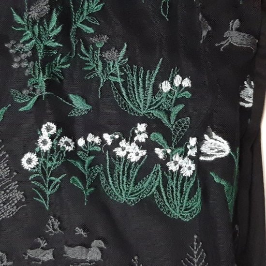 SUPER HAKKA「花舞う森辺刺繍チュールレース×天竺×コットンタイプライターブラウス」 F画像