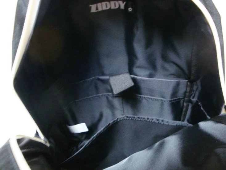 ZIDDY「ロゴ入りポーチ付きリュックサック」F画像
