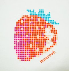 maarook「天竺ピクセルいちごプリントTシャツ」(80-130cm)  【メール便送料無料】画像