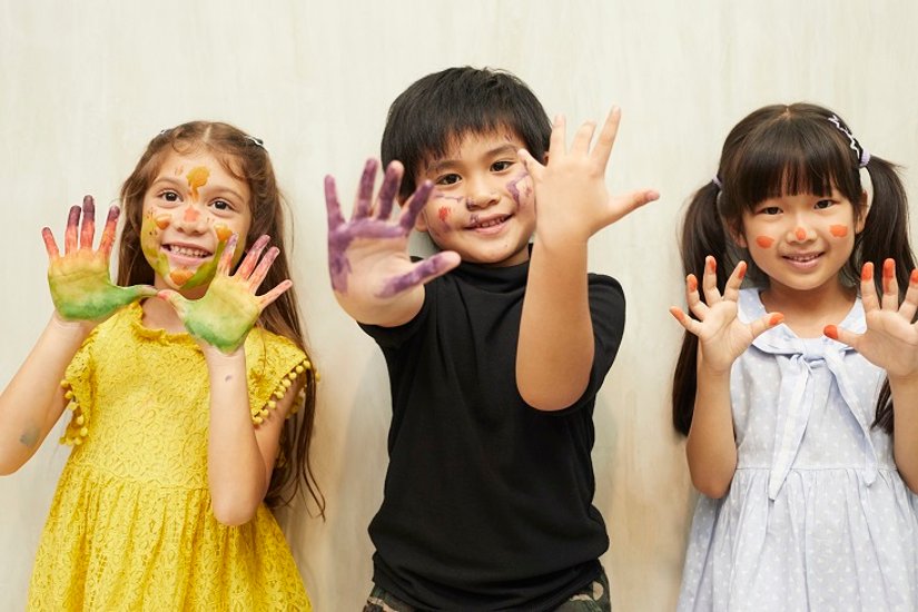 【白アヒルの木製踏み台】 2段 子供用 ステップ 踏み台 ローチェア ニュージーランドパイン 無垢材 オスモオイル仕上げ F☆☆☆☆ [手洗い/トイレトレーニング/お受験/ギフト]画像