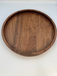 Mサイズ 皿 ウォルナット 胡桃 クルミ ゴールドクラフト 丸い 木 木製 手作り 食器 おしゃれ カフェ風 お盆 木のお皿の画像