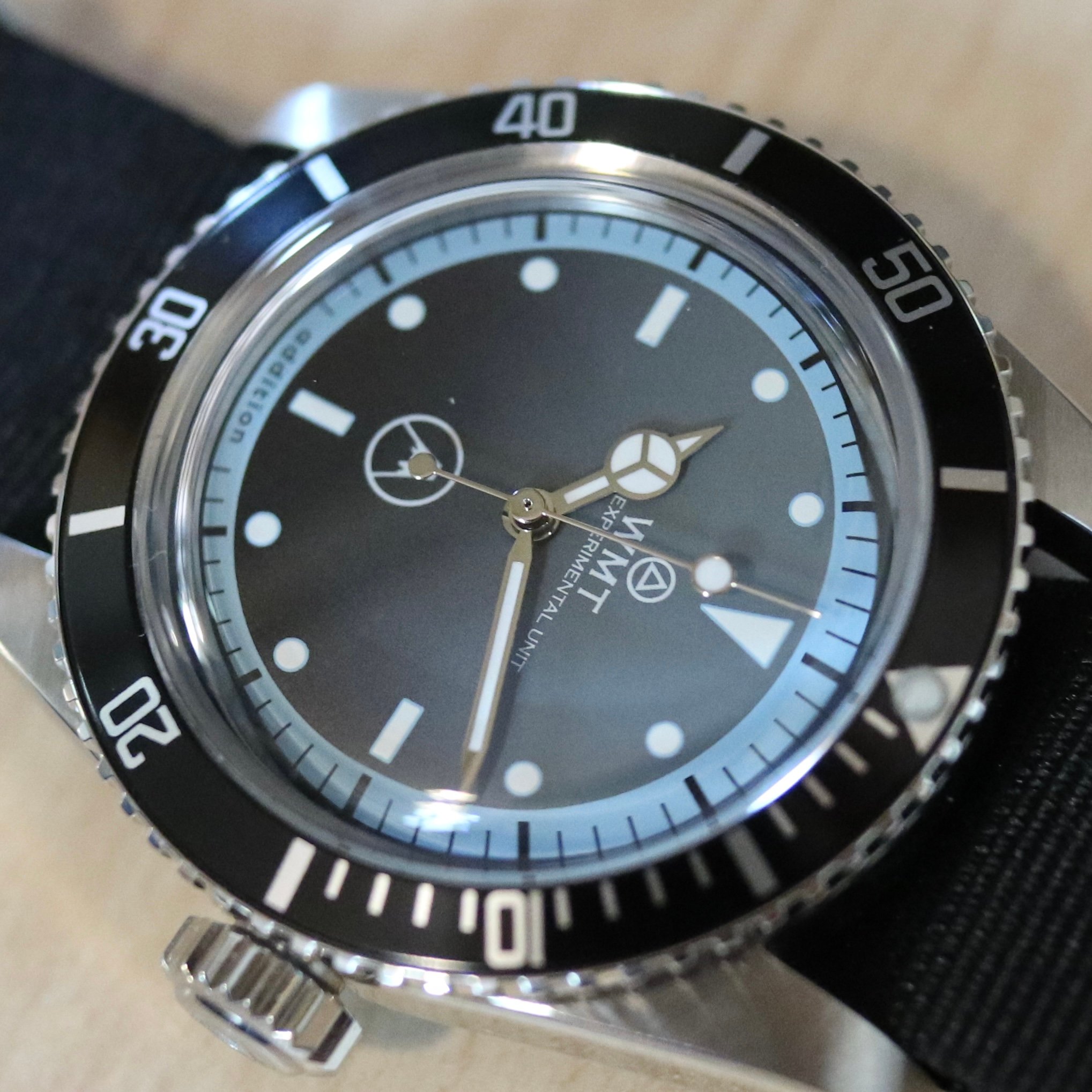 WMT WATCH】Sea Diver / Proto Gradation - MT.Fuji White Blue