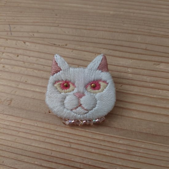 ハンドメイド猫さん刺繍アクセサリー画像