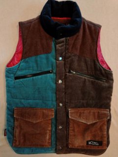 マナスタッシュ ベスト  プリマロフト MANASTASH （USED品）の画像