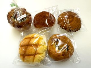 【ちょいプラス】菓子パンセットの画像