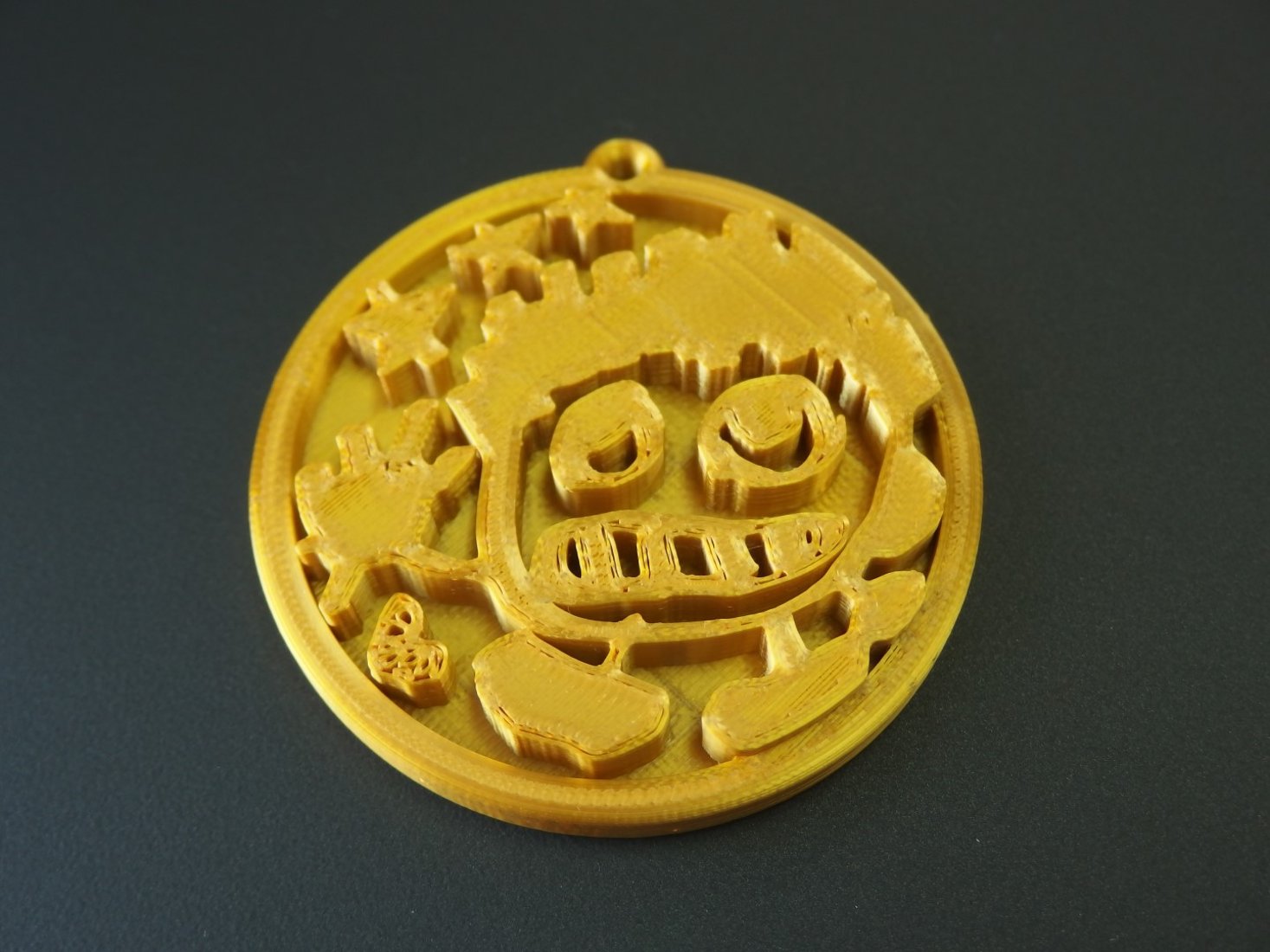 自分が描いた絵から３Dプリンターでメダルを作ろう（基本・単品）｜創作品モール あるる