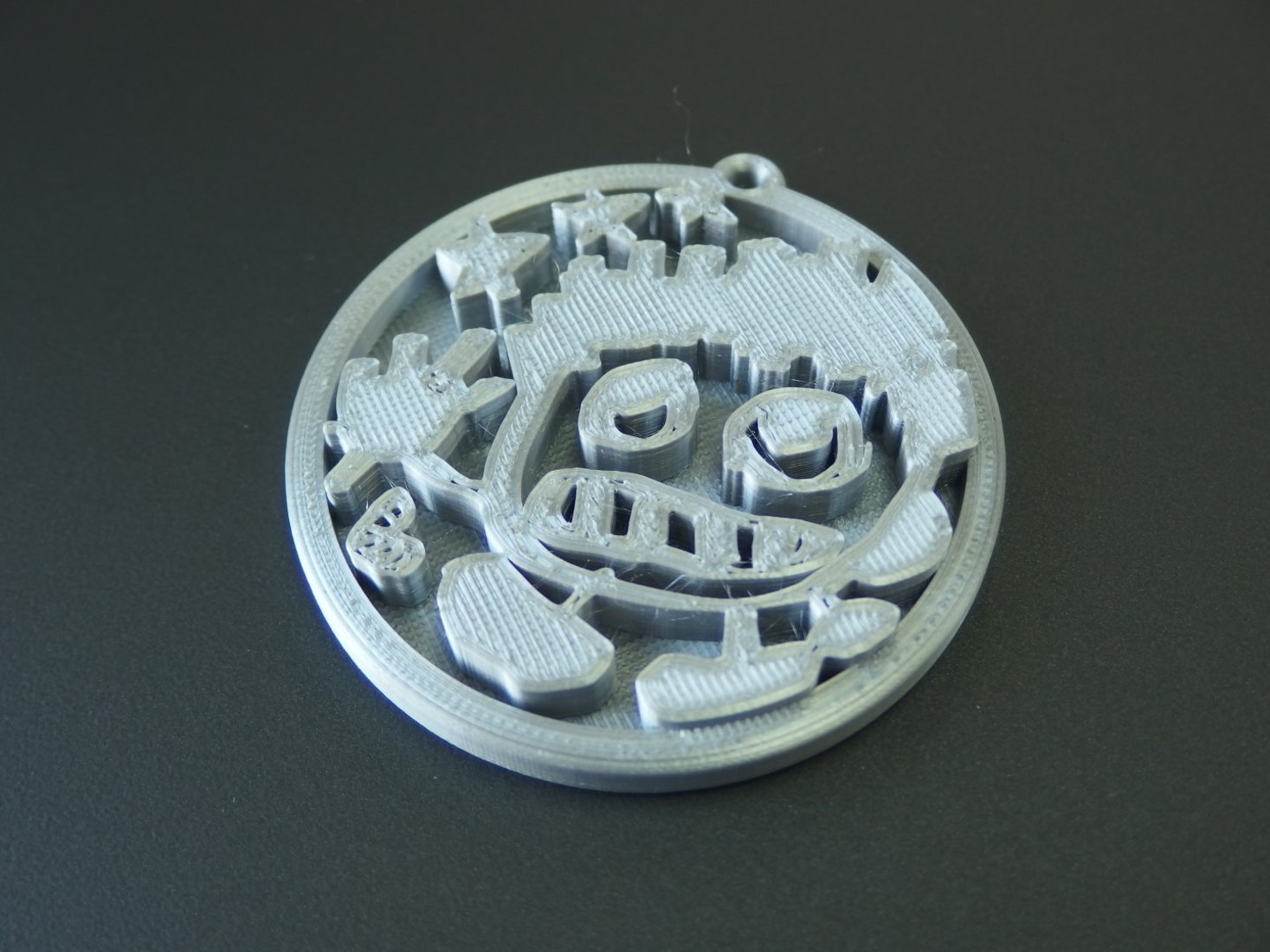 自分が描いた絵から３Dプリンターでメダルを作ろう（基本・単品）｜創作品モール あるる