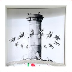 Banksy  THE WALLED OFF HOTEL BOX SETの画像